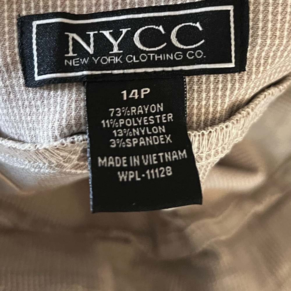 NYCC Light Weight Pants - Picture 2 of 3